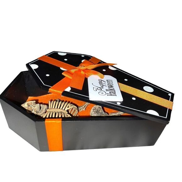 Halloween decoration! Awesome black coffin with white polka dots and ora… - Picture 2 of 4